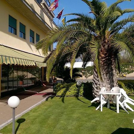 Hotel Laurence Roma Exterior foto