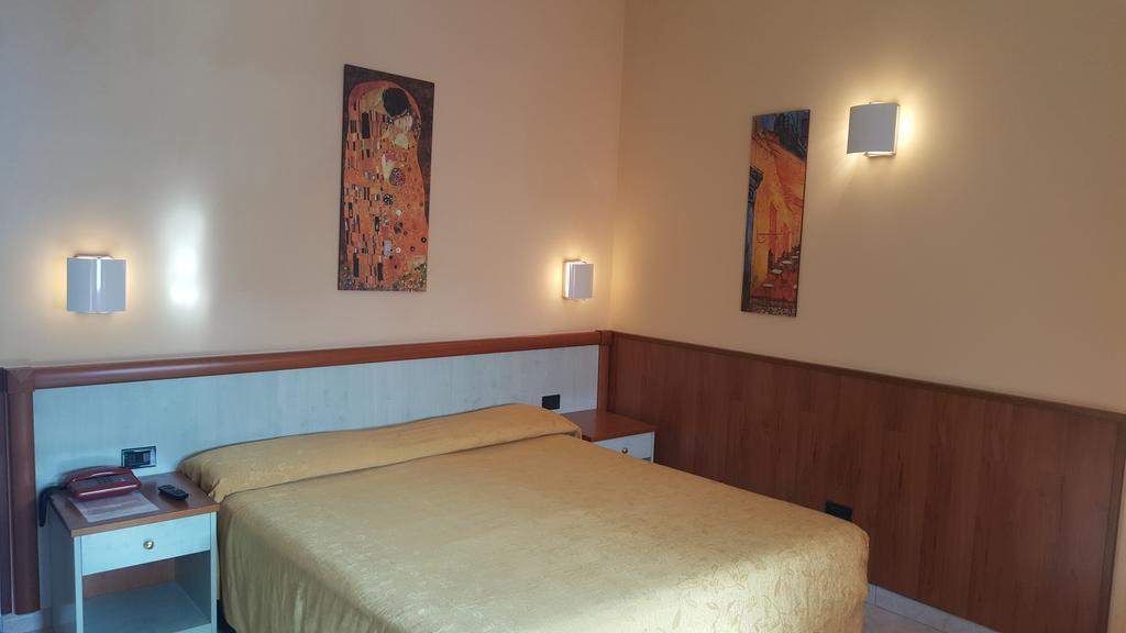 Hotel Laurence Roma Exterior foto