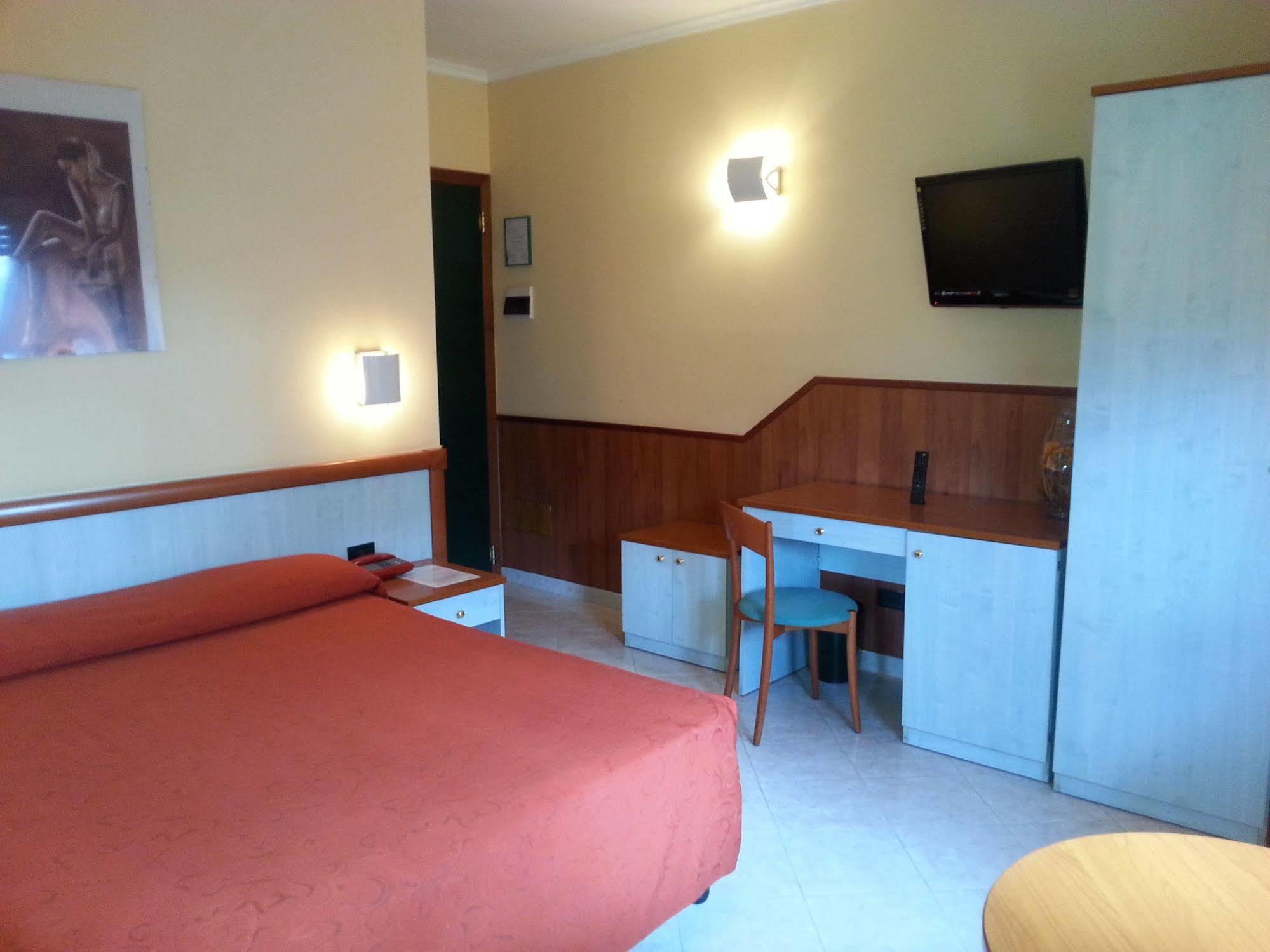 Hotel Laurence Roma Exterior foto