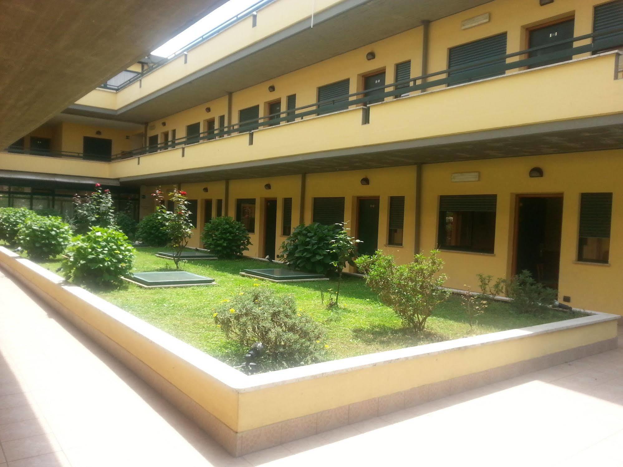 Hotel Laurence Roma Exterior foto
