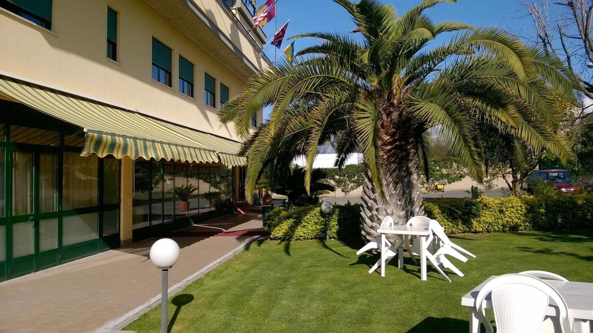 Hotel Laurence Roma Exterior foto